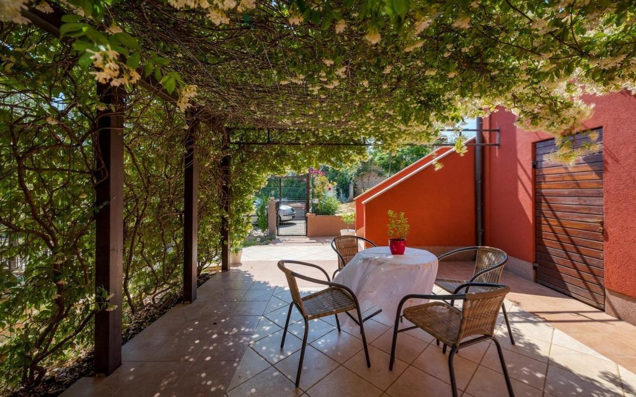 Iva House With Apartment Umag Exterior foto