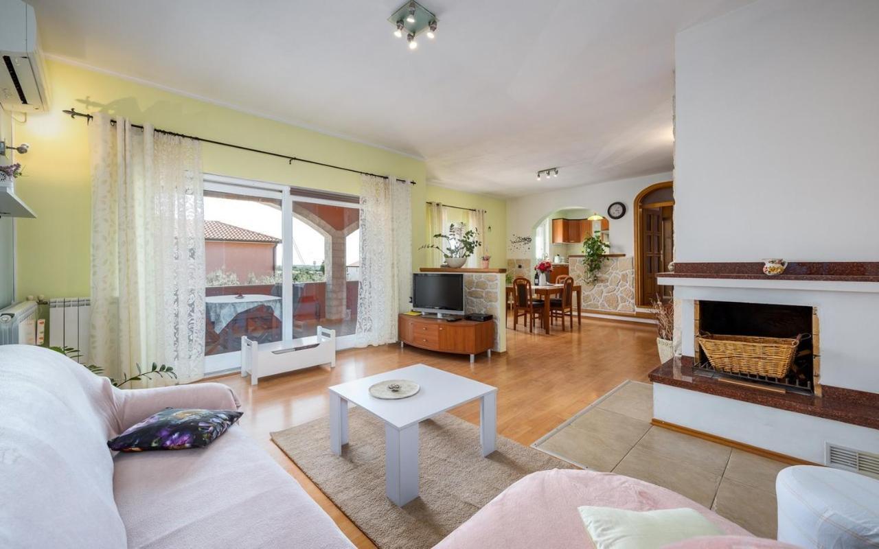 Iva House With Apartment Umag Exterior foto